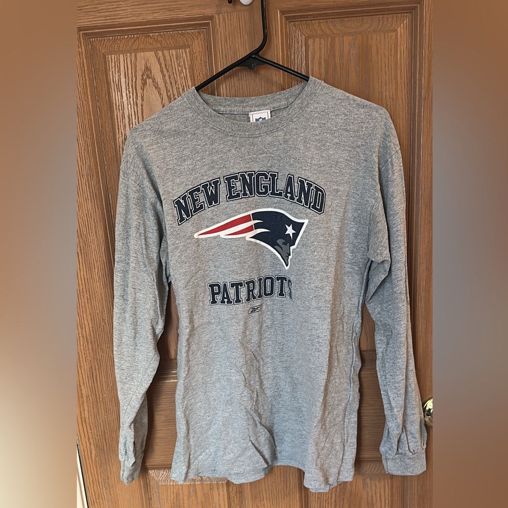 Gray Crewneck Sweatshirt